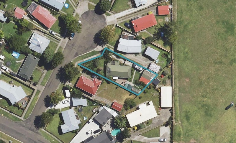 5 Dennis Street, Outer Kaiti, Gisborne - Carousel 1