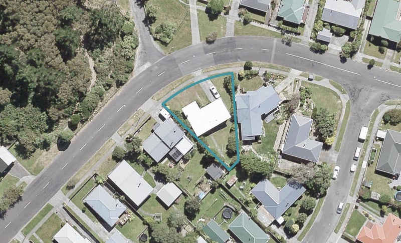 69 Oakleigh Street, Maungaraki, Lower Hutt - Carousel 1
