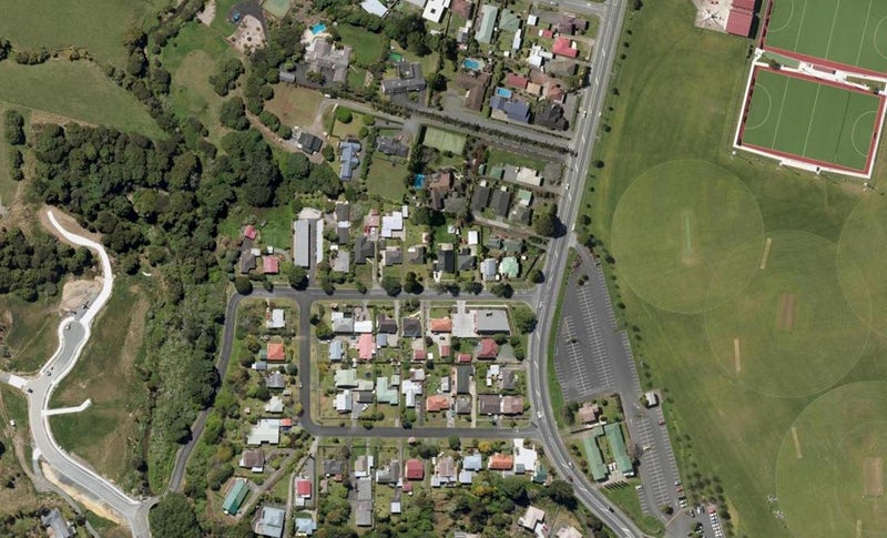 4 Douglas Street, Kensington, Whangarei - Carousel 1