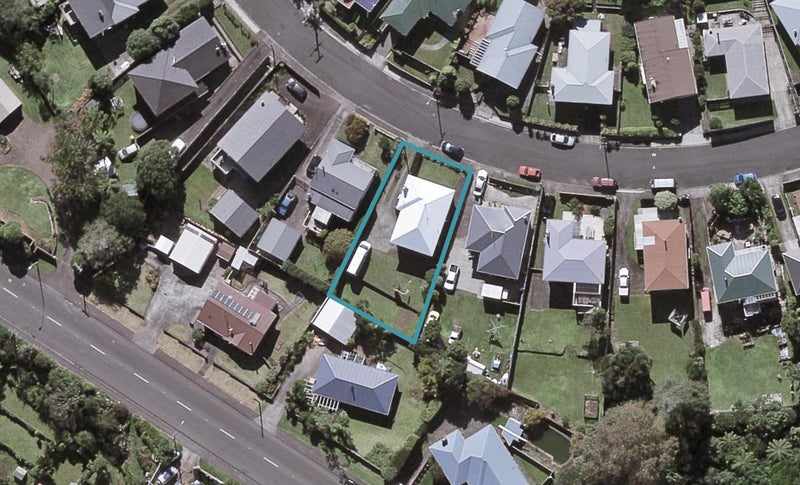 35 Essex Street, Vogeltown, New Plymouth - Carousel 1