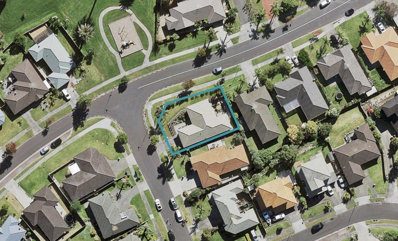 2 Black Teal Close, Unsworth Heights, Auckland - Carousel 1