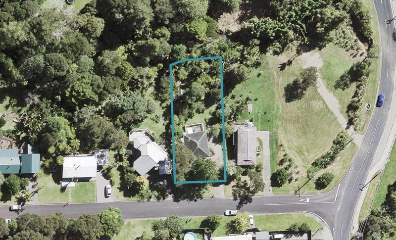 5 Fawcett Road, Laingholm, Auckland - Carousel 1