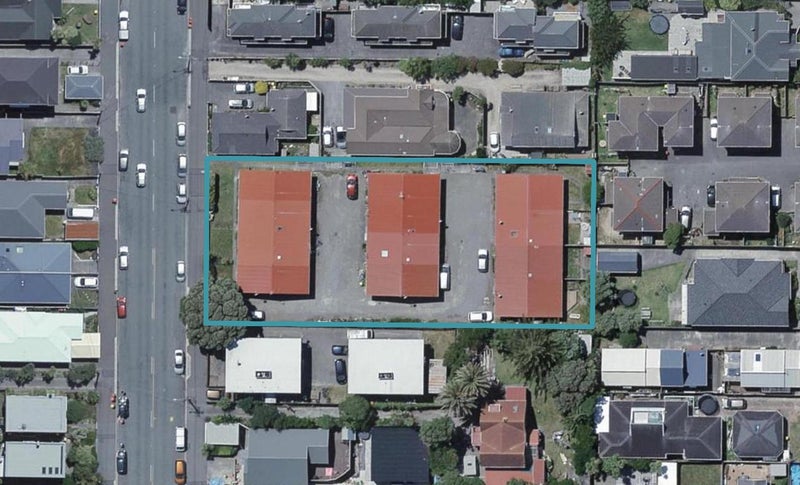 11/171 Queens Drive, Lyall Bay, Wellington - Carousel 1