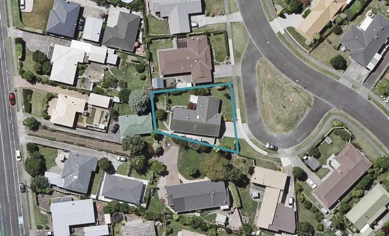 56 Townshend Crescent, Greenmeadows, Napier - Carousel 1