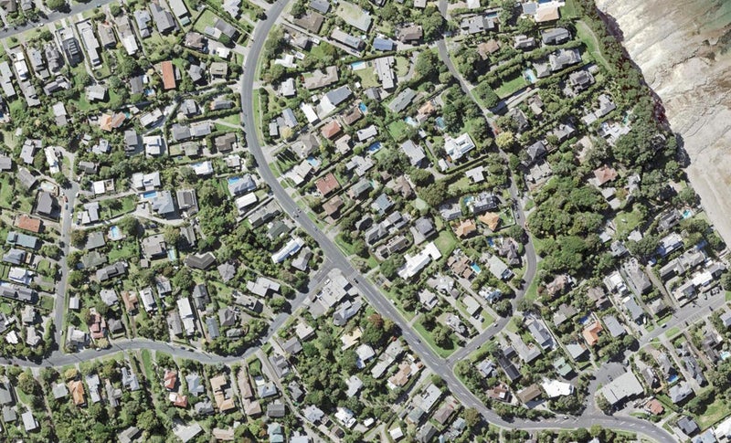 2/333 Beach Road, Campbells Bay, Auckland - Carousel 1
