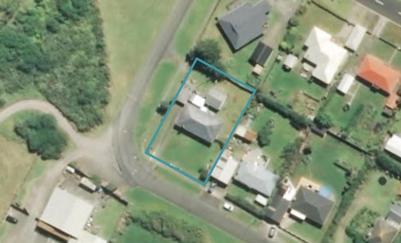 1 Longfellow Road, Ōpunake - Carousel 1