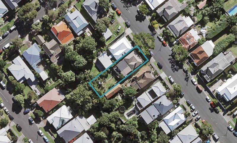 32 Ariki Street, Grey Lynn, Auckland - Carousel 1