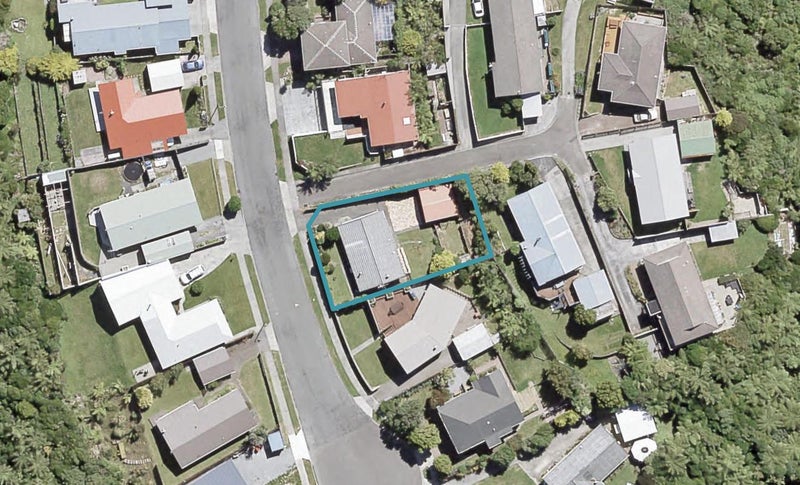 26 Mossburn Grove, Kelson, Lower Hutt - Carousel 1