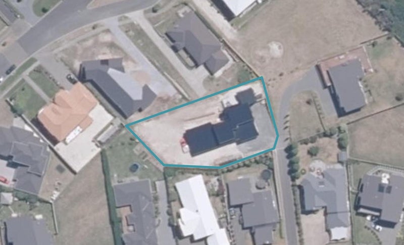 13 Coprosma Crescent, Waipahihi, Taupo - Carousel 1