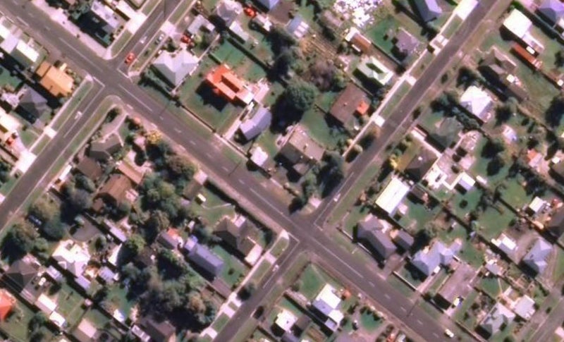 24 Shakespeare Street, Milton, Milton - Carousel 1