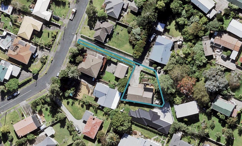 8 Kelston Street, New Lynn, Auckland - Carousel 1