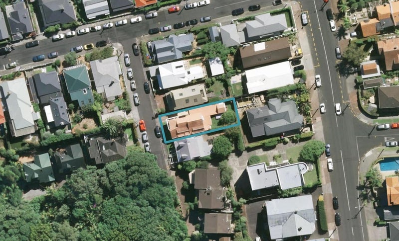 8 Staffa Street, Parnell, Auckland - Carousel 1