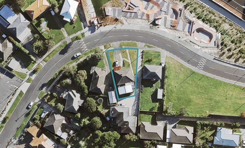 6 Valonia Street, New Windsor, Auckland - Carousel 1