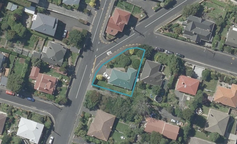 91 Glenpark Avenue, Mornington, Dunedin - Carousel 1