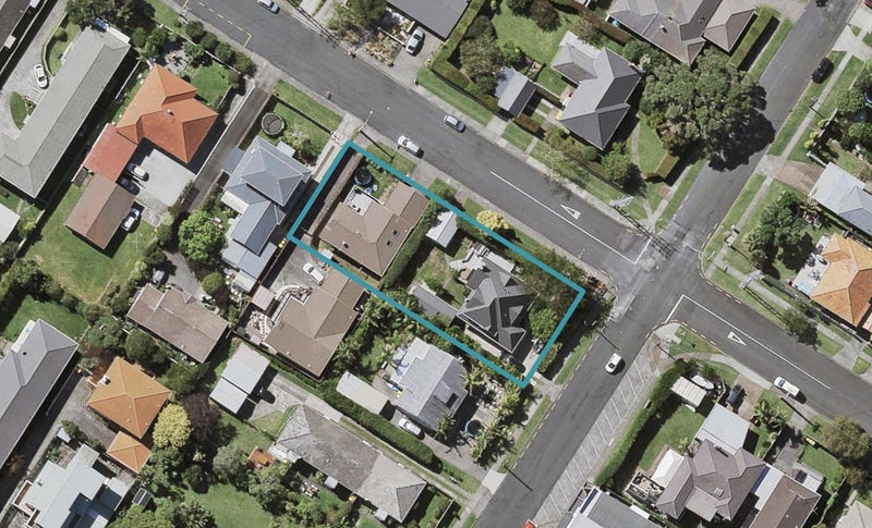 2/47 Jutland Road, Hauraki, Auckland - Carousel 1