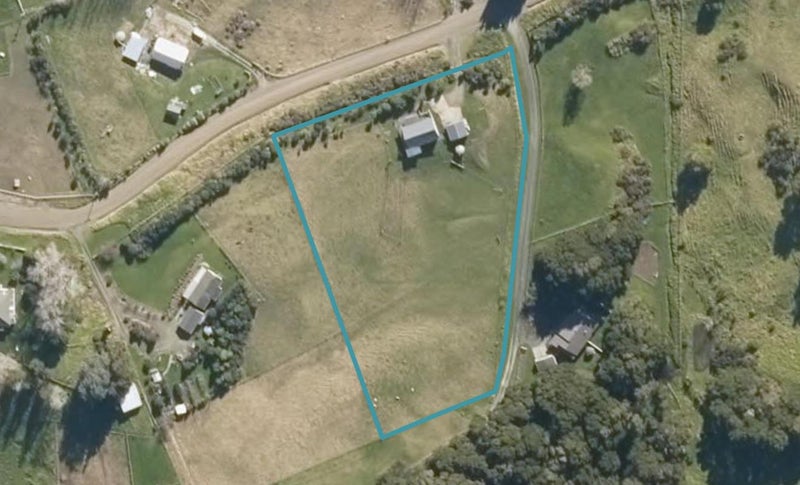 124 Settlement Road, Kaiwaka - Carousel 1