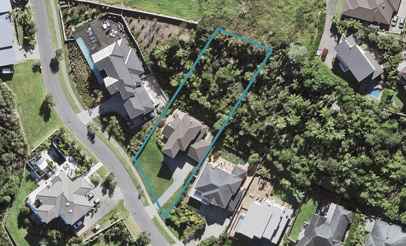 18 Schopolo Place, Schnapper Rock, Auckland - Carousel 1