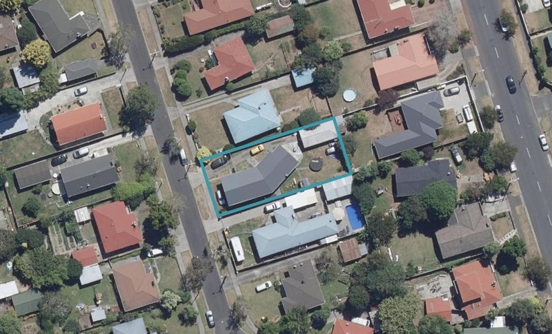 9 Cedar Place, Hillcrest, Hamilton - Carousel 1
