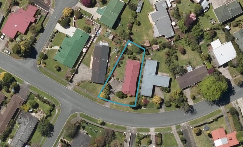 29 Carlton Crescent, Kamo, Whangarei - Carousel 1