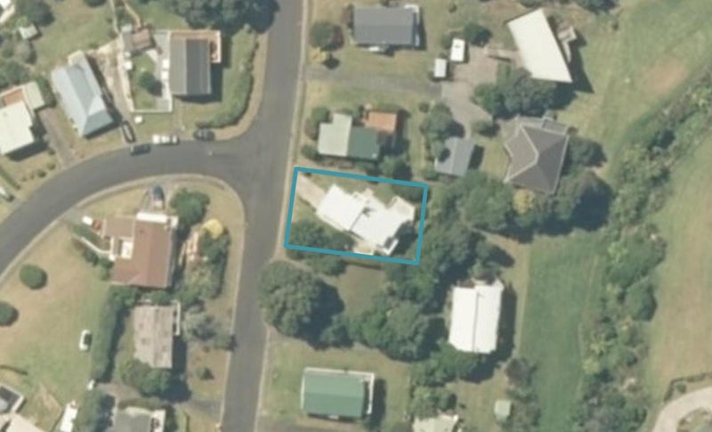203 Russell Bruce Place, Whangamata - Carousel 1
