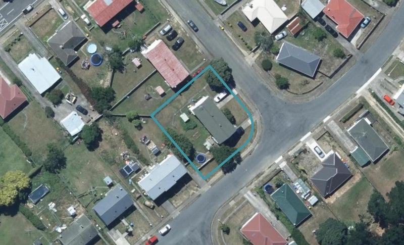 6 Albion Street, Waitangirua, Porirua - Carousel 1