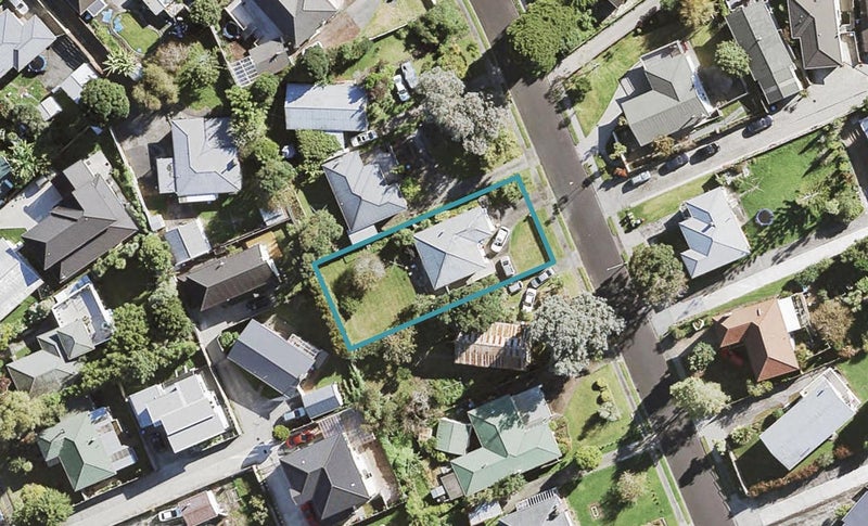 38 Caronia Crescent, Lynfield, Auckland - Carousel 1