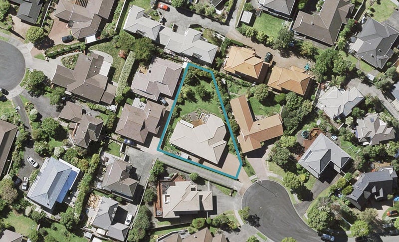 15 Chiania Place, Somerville, Manukau - Carousel 1