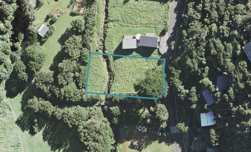 26 Karekare Road, Karekare, Auckland - Carousel 1