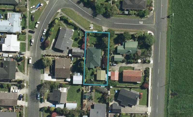 29 Pethybridge Street, Motueka - Carousel 1