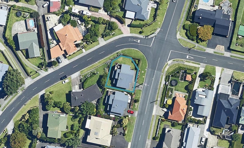 41 Grange Road, Otumoetai, Tauranga - Carousel 1