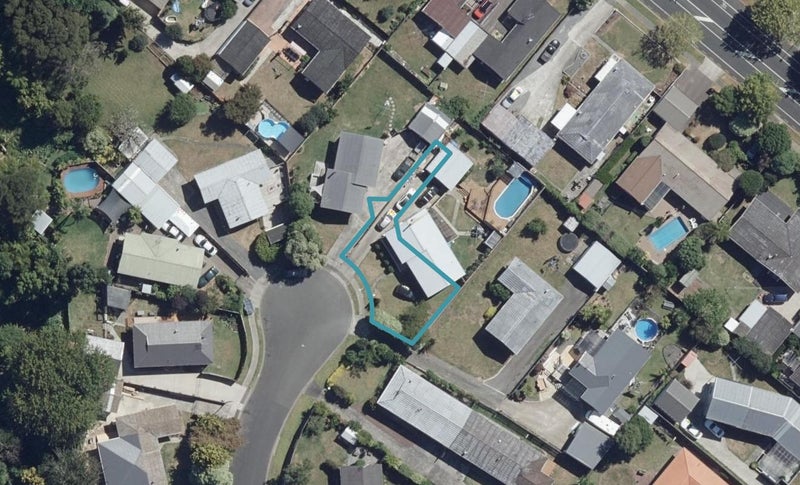 1/14 Tanekaha Place, Pukete, Hamilton - Carousel 1