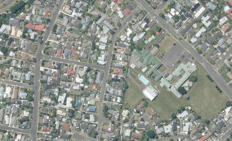 18 Holyrood Street, Taradale, Napier - Carousel 1