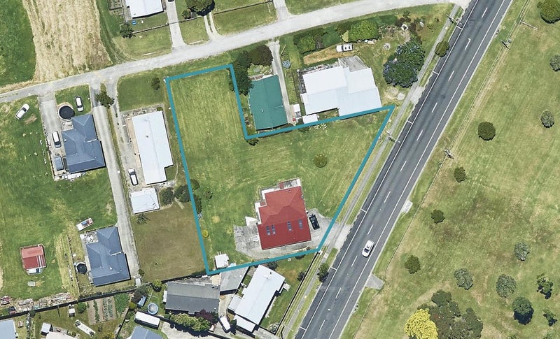 34 Kaitemako Road, Welcome Bay, Tauranga - Carousel 1