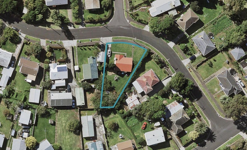 31 Taratoa Street, Point England, Auckland - Carousel 1