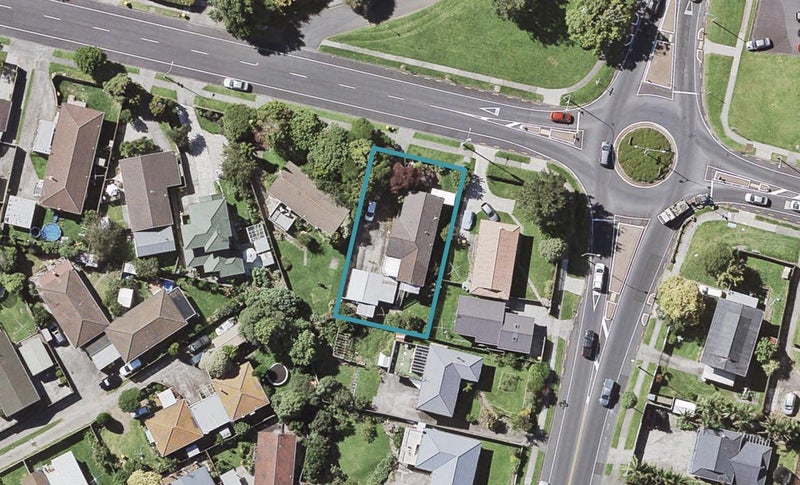 131 Gills Road, Half Moon Bay, Auckland - Carousel 1