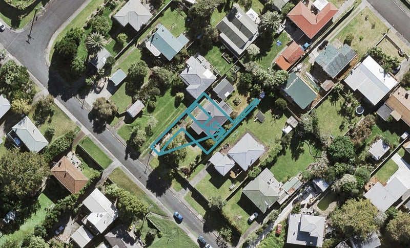 3/135 Lancaster Road, Beach Haven, Auckland - Carousel 1