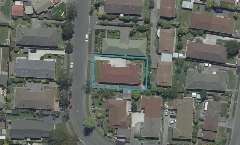 2/36 Chipping Lane, Redwood, Christchurch - Carousel 1