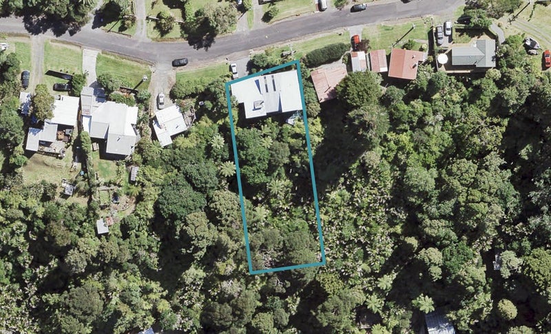 69 Tane Road, Laingholm, Auckland - Carousel 1