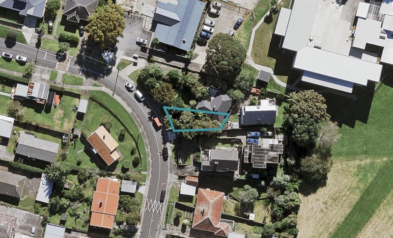 3/25 Shorwell Street, Sandringham, Auckland - Carousel 1