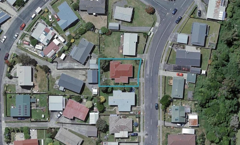 34 Nassau Avenue, Grenada North, Wellington - Carousel 1