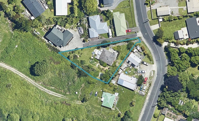 11 Ranginui Street, Ngongotaha, Rotorua - Carousel 1