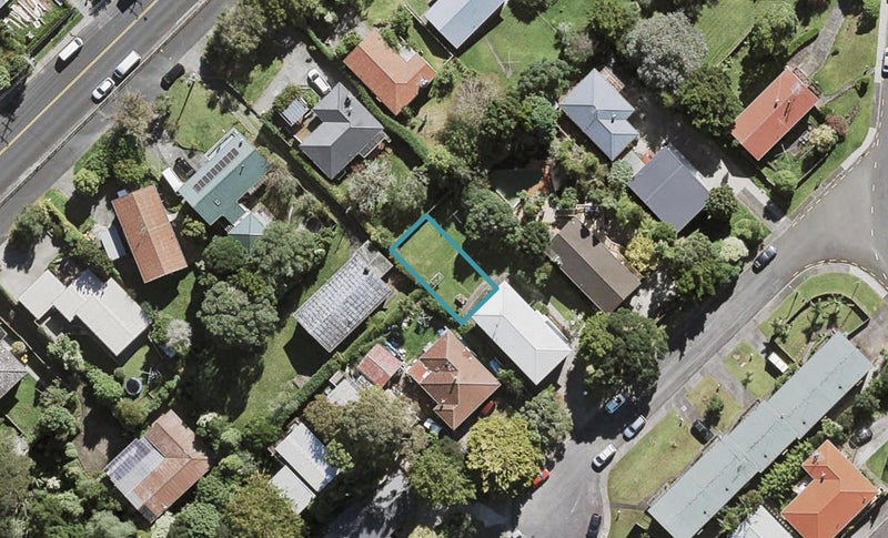 5C Nea Place, Hillcrest, Auckland - Carousel 1