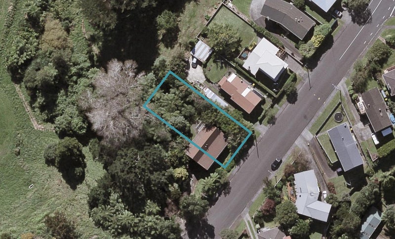 9 Cowling Road, Hurdon, New Plymouth - Carousel 1