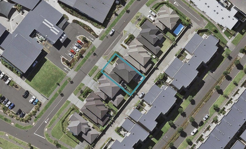28 Vialou Lane, Stonefields, Auckland - Carousel 1