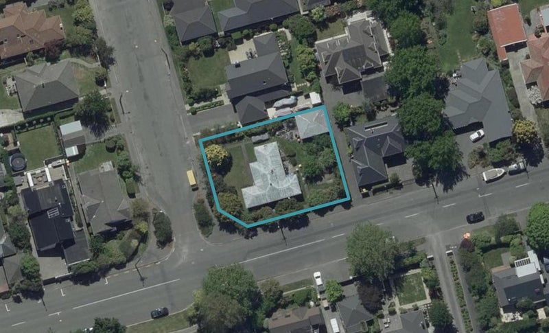 2 Chepstow Avenue, Fendalton, Christchurch - Carousel 1