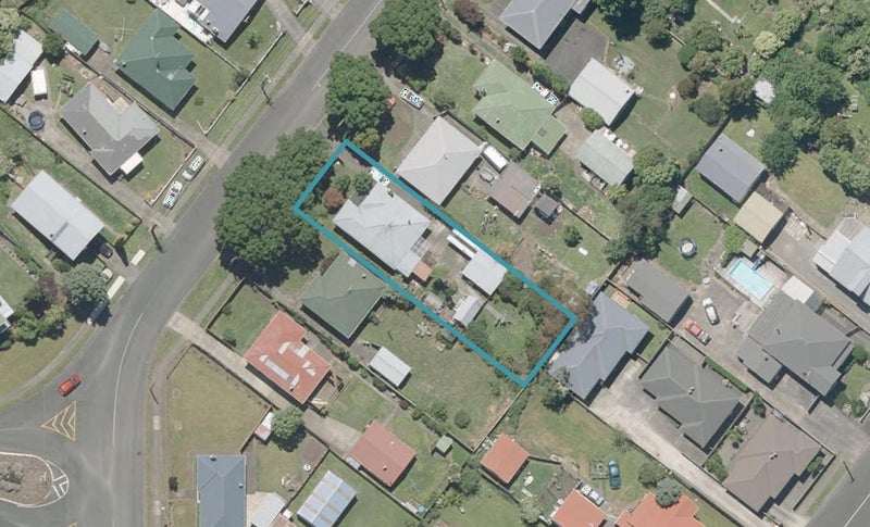 6 Ward Street, Aramoho, Whanganui - Carousel 1