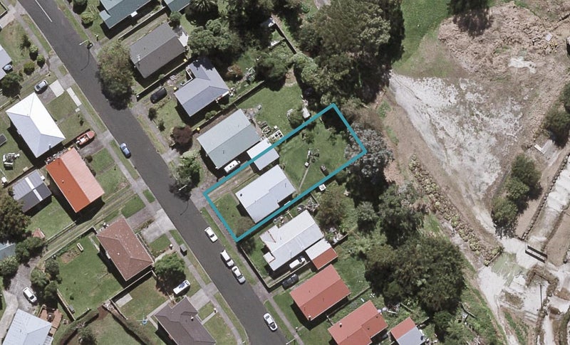 42 Endeavour Street, Marfell, New Plymouth - Carousel 1