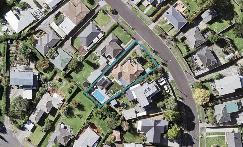 15 Paddington Street, Glen Innes, Auckland - Carousel 1