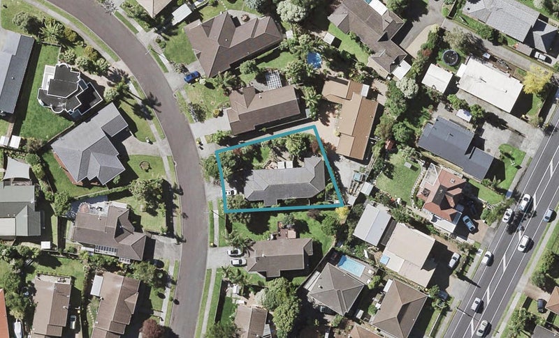 5 Woodview Rise, Botany Downs, Auckland - Carousel 1