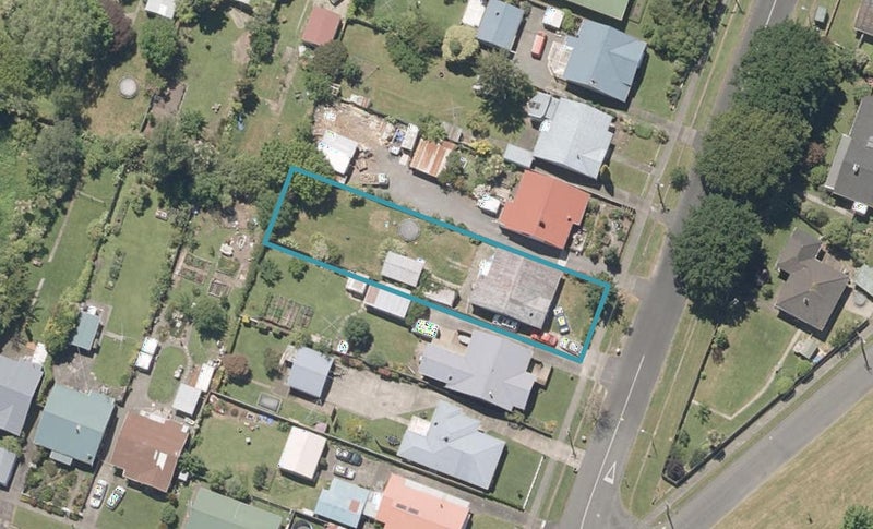 9 Tanguru Street, Whanganui East, Whanganui - Carousel 1